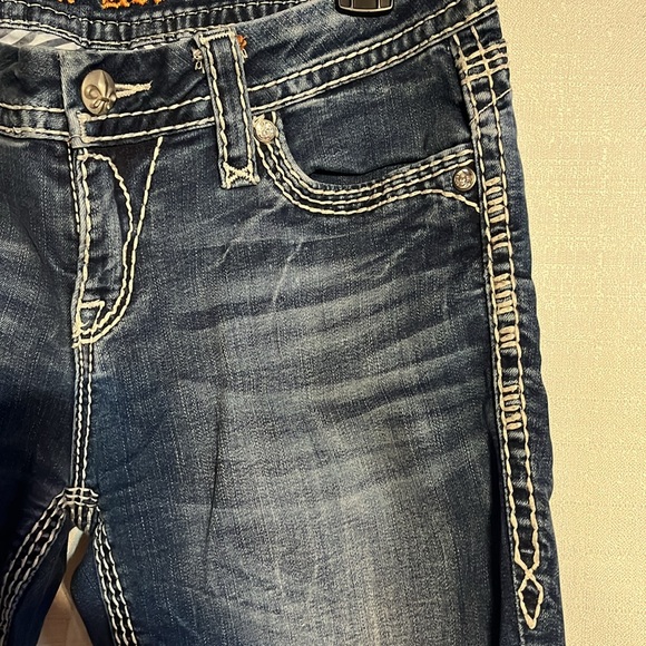 Rock Revival Jeans - Picture 6 of 10